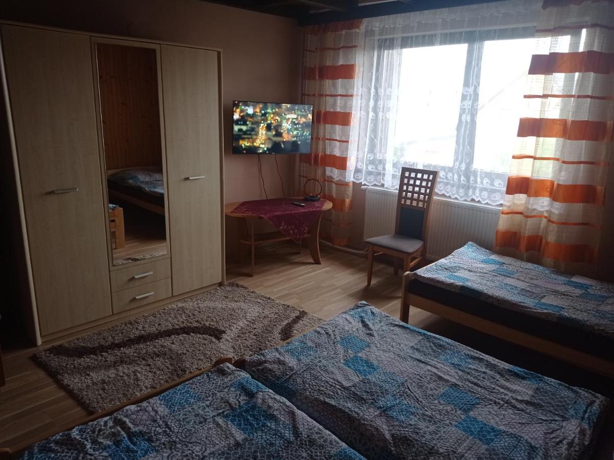 Penzion Sarka Hotel Strba Exterior photo